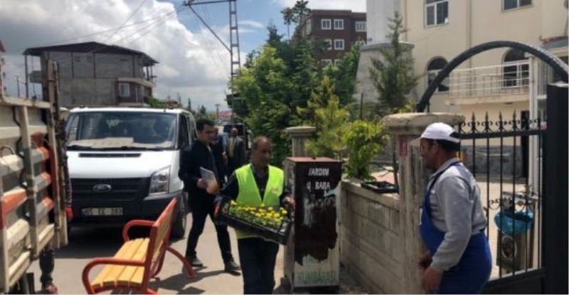 İpekyolu’ndaki camilerde peyzaj çalışmaları…