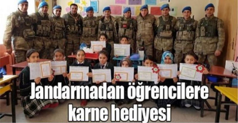 Jandarmadan öğrencilere karne hediyesi