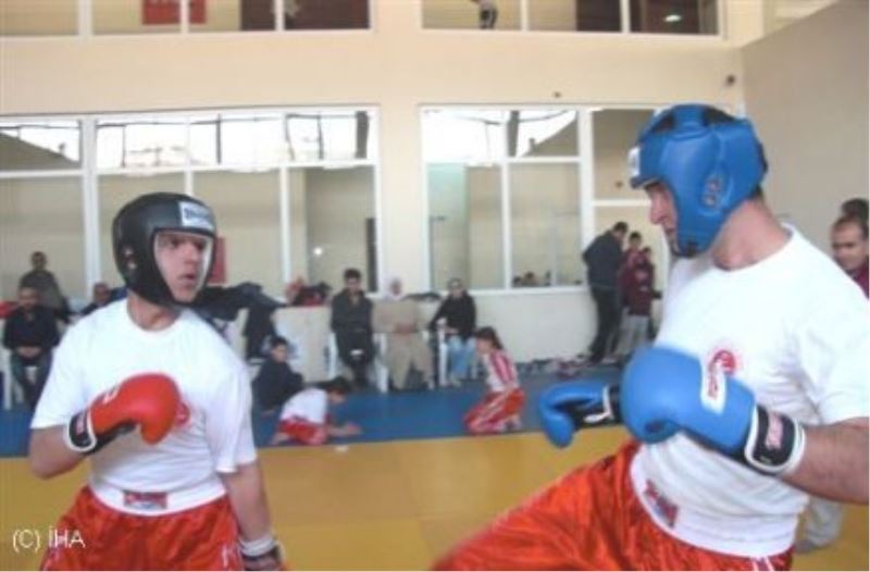 Kickboks Sarı ve Mavi Kuşak Sınavı