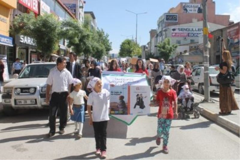 Lösemili çocukların sorunları dile getirildi