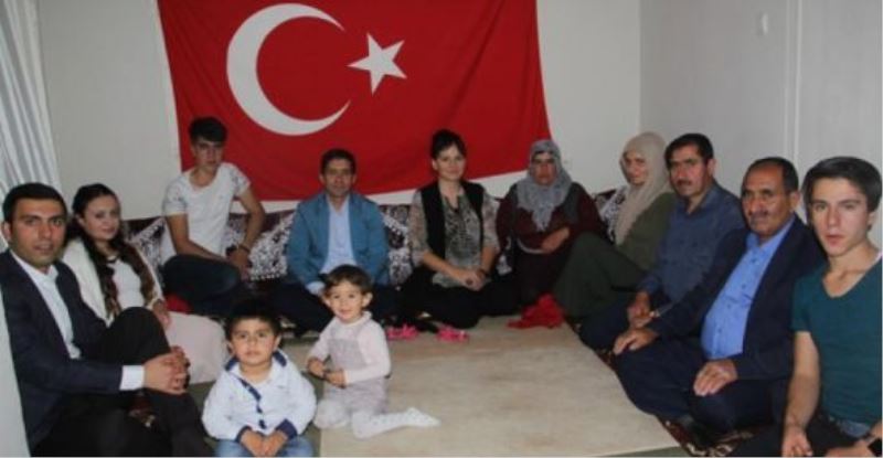 Öztürk Şehit Korucunun ailesiyle iftar açtı