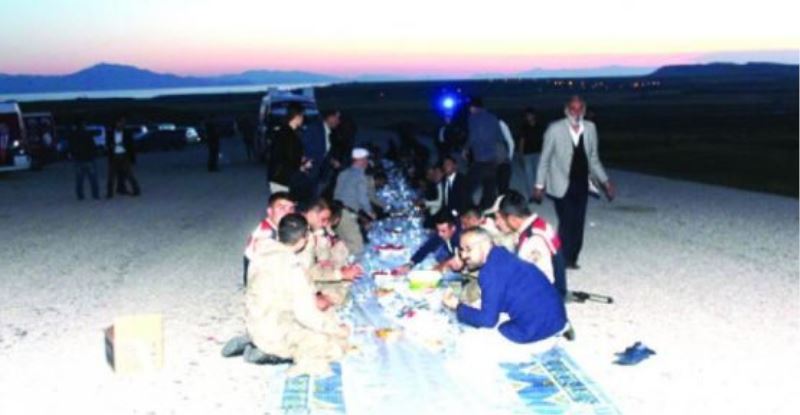 Saadet Partisi’nden çevre yolunda iftar