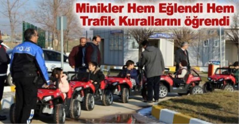 Trafik kurallarını eğlenerek öğrendiler