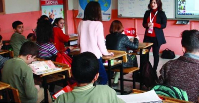 Van’daki okullarda deprem eğitimi…