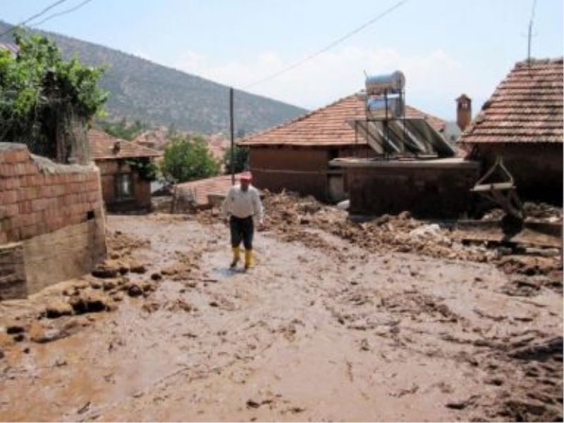 Van’daki sel felaketinde büyük hasar