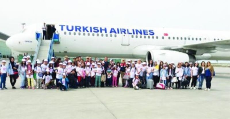 Van’ın Başkale ve İpekyolu ilçelerinden 194 öğrenci İzmir’e uğurlandı