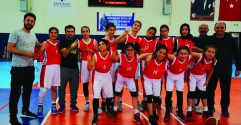 Vanlı basketbolcular finale kaldı