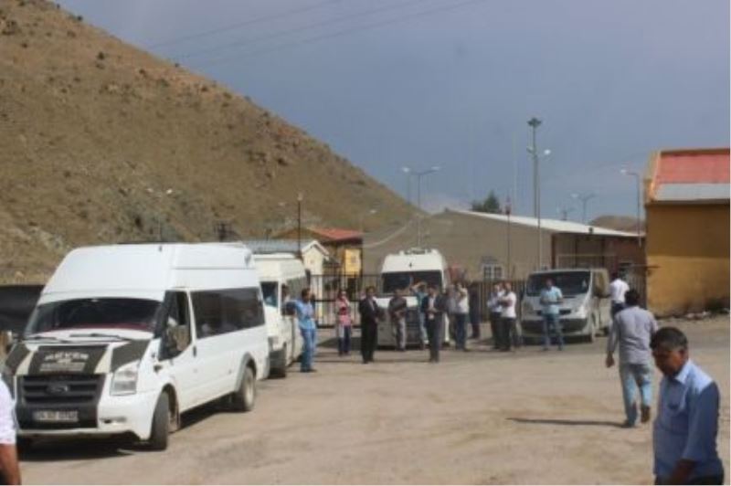 VİDEO HABER Kapıköy Sınır Kapısının kapalı olması bölge halkına zarar veriyor