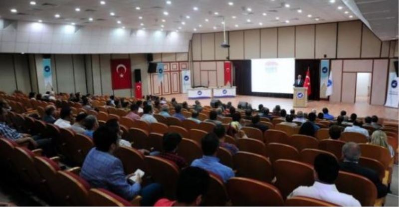 YYÜ’de ‘Kamu idarecileri için iş kontrolü farkındalığı’ semineri